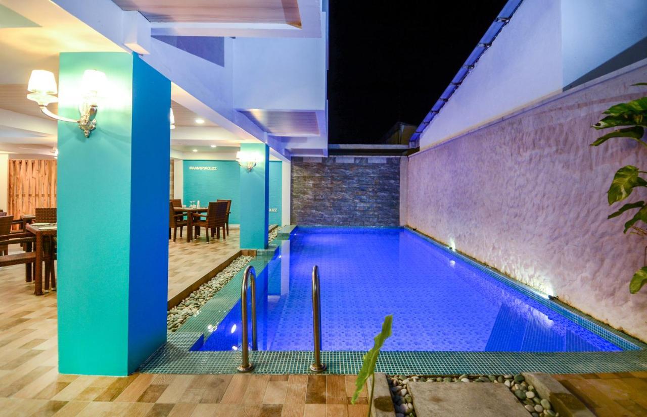Aquzz Hotel & Spa - Maldives Maafushi Extérieur photo
