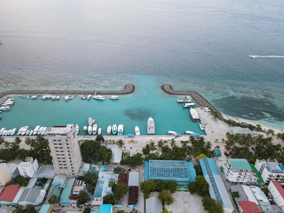 Aquzz Hotel & Spa - Maldives Maafushi Extérieur photo