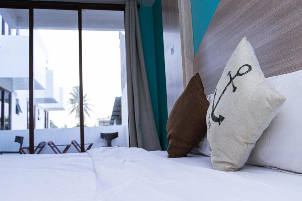 Aquzz Hotel & Spa - Maldives Maafushi Extérieur photo