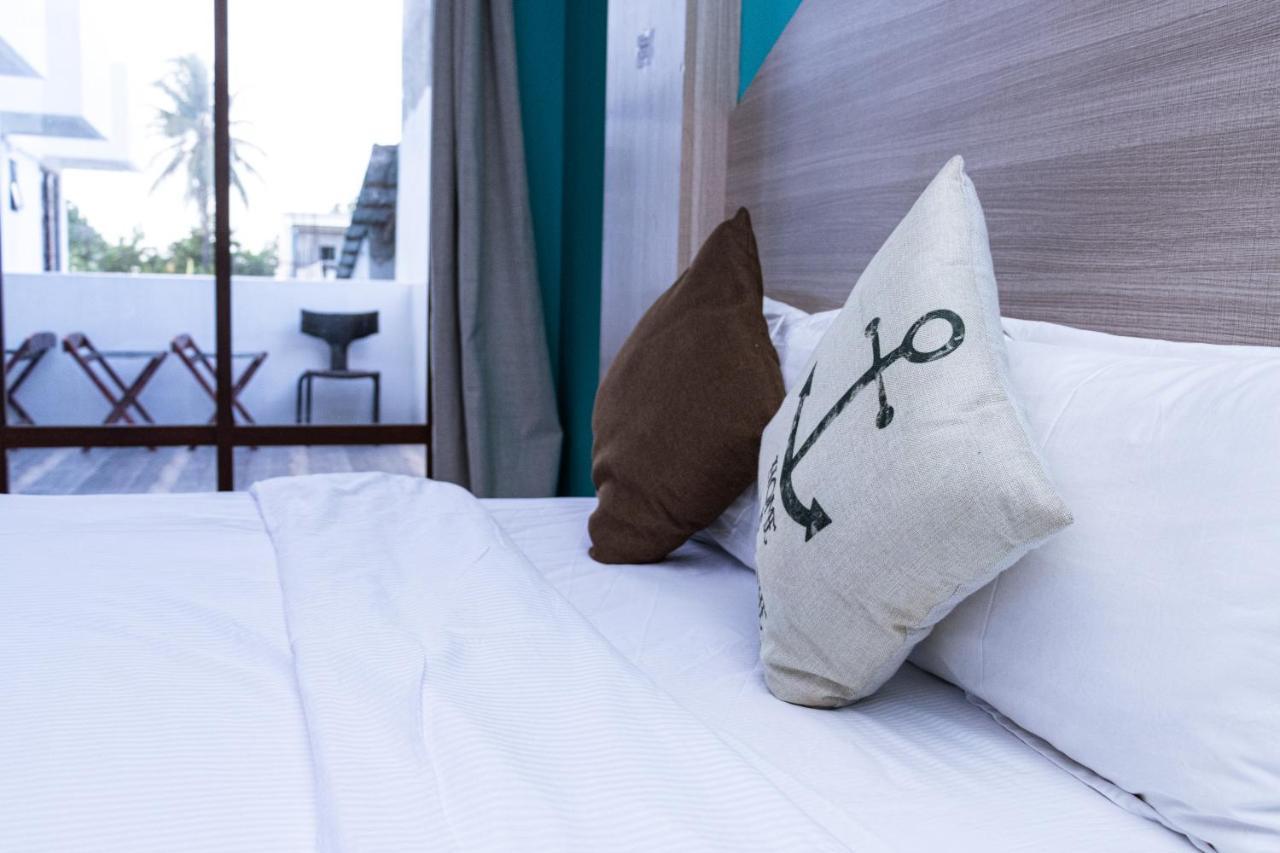 Aquzz Hotel & Spa - Maldives Maafushi Extérieur photo