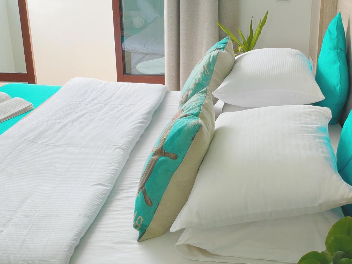 Aquzz Hotel & Spa - Maldives Maafushi Extérieur photo